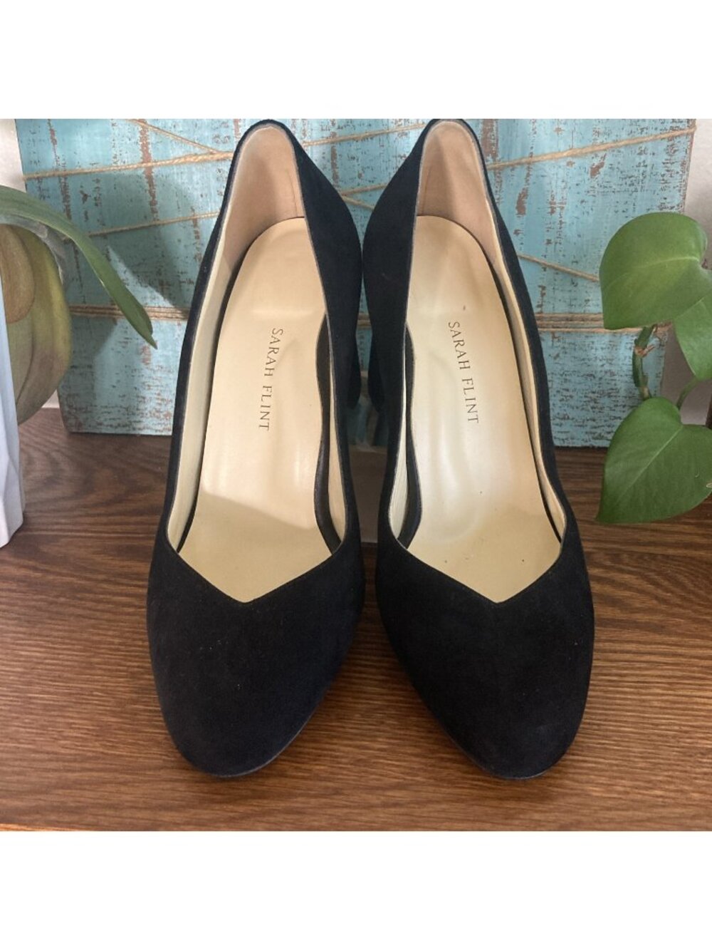 Sarah Flint Black Suede Round Toe Pump 8 Women's EU 39 Block Heel Shoes